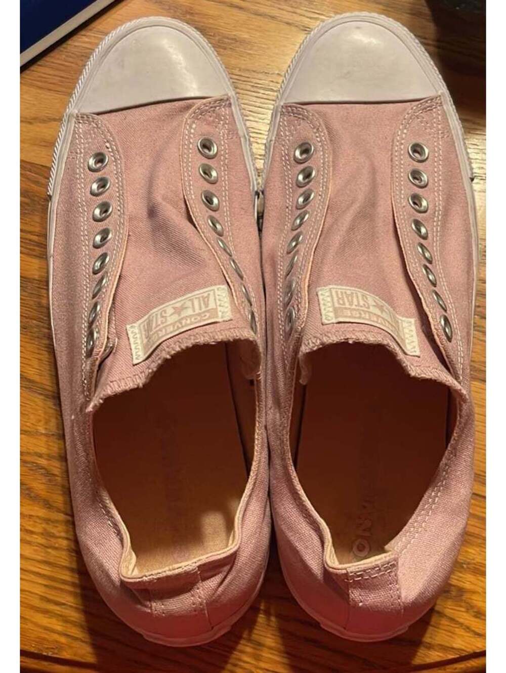 Converse low top shoes women’s 14 men’s 12 - Picture 2 of 4